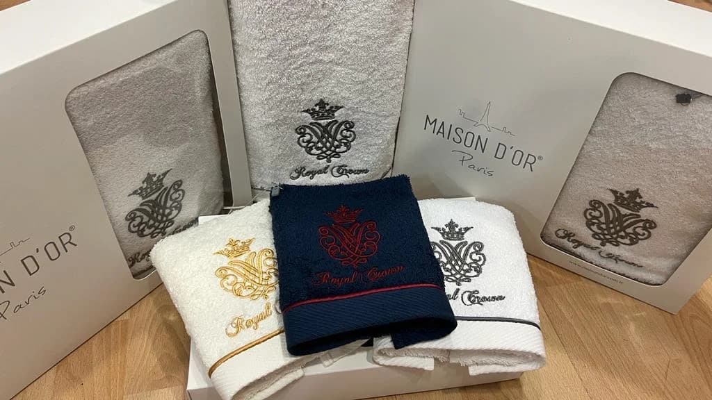 Скатертина Maison D'or Royal Crown Napkin